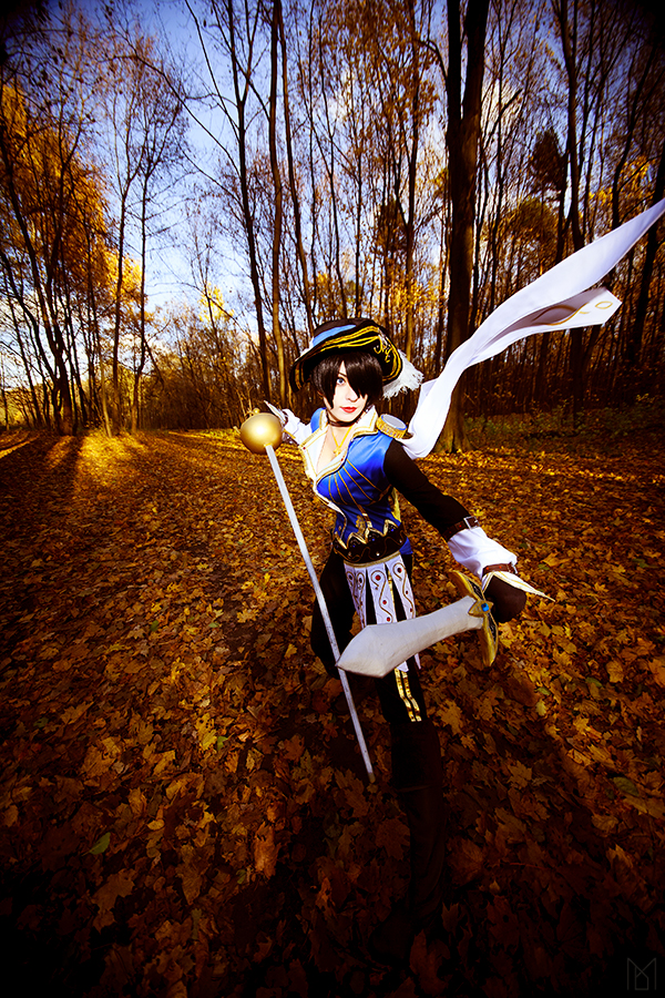 League of Legends - Fiora (Royal Guard) Cosplay - full length photo League of Legends - Fiora (Royal Guard) Cosplay - full length photo