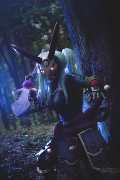 League of Legends - Kalista (Blood Moon) Cosplay