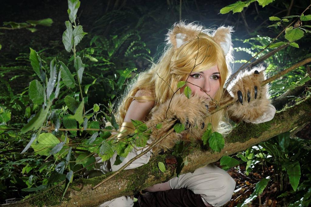 Akame Ga Kill! - Leone Cosplay - inspired character capture
