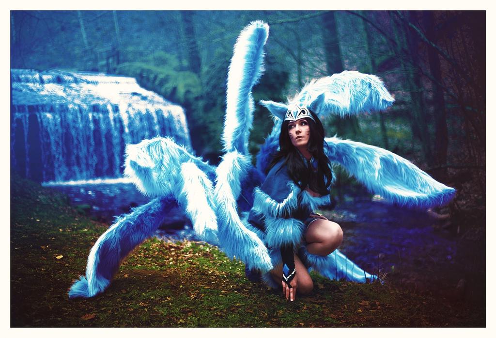 League of Legends - Ahri (Midnight) Cosplay - body photo League of Legends - Ahri (Midnight) Cosplay - body photo