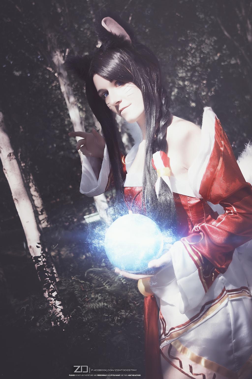 League of Legends - Ahri Cosplay - full body portrait