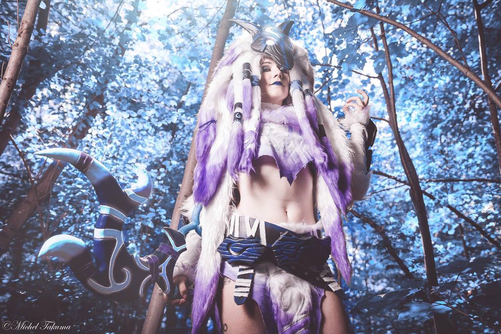 2020 03 18 league of legends e28093 kindred cosplay 7