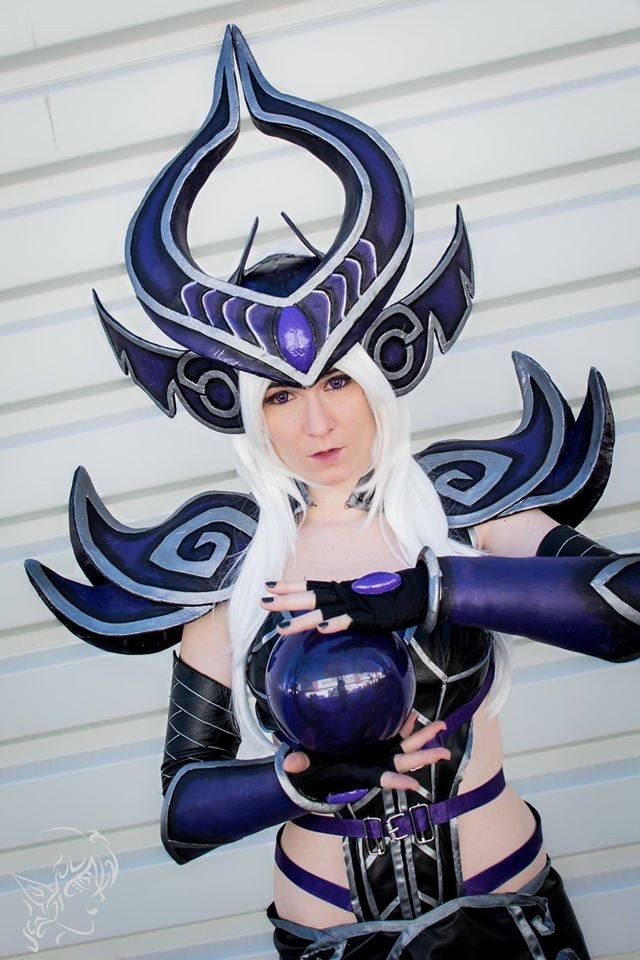 2020 03 18 league of legends e28093 syndra cosplay 4
