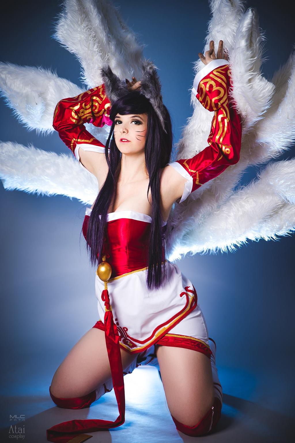League of Legends - Ahri Cosplay - gentle costume showcase