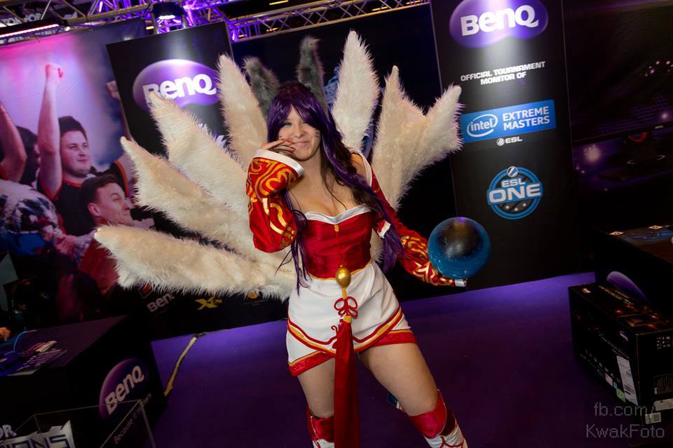 League of Legends - Ahri Cosplay - nuanced character study