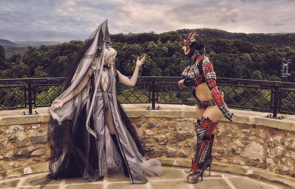 Lineage 2 - Human (Female) (Draconic Light Armor) Cosplay - expressive portrait