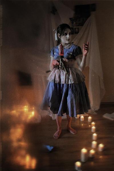 BioShock - Little Sister Cosplay