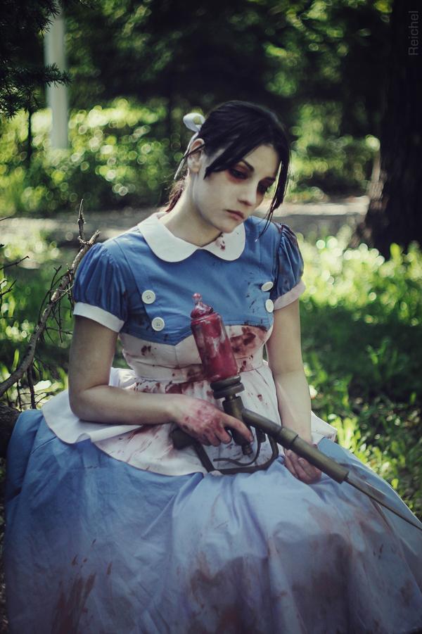 2020 04 09 bioshock little sister cosplay 13