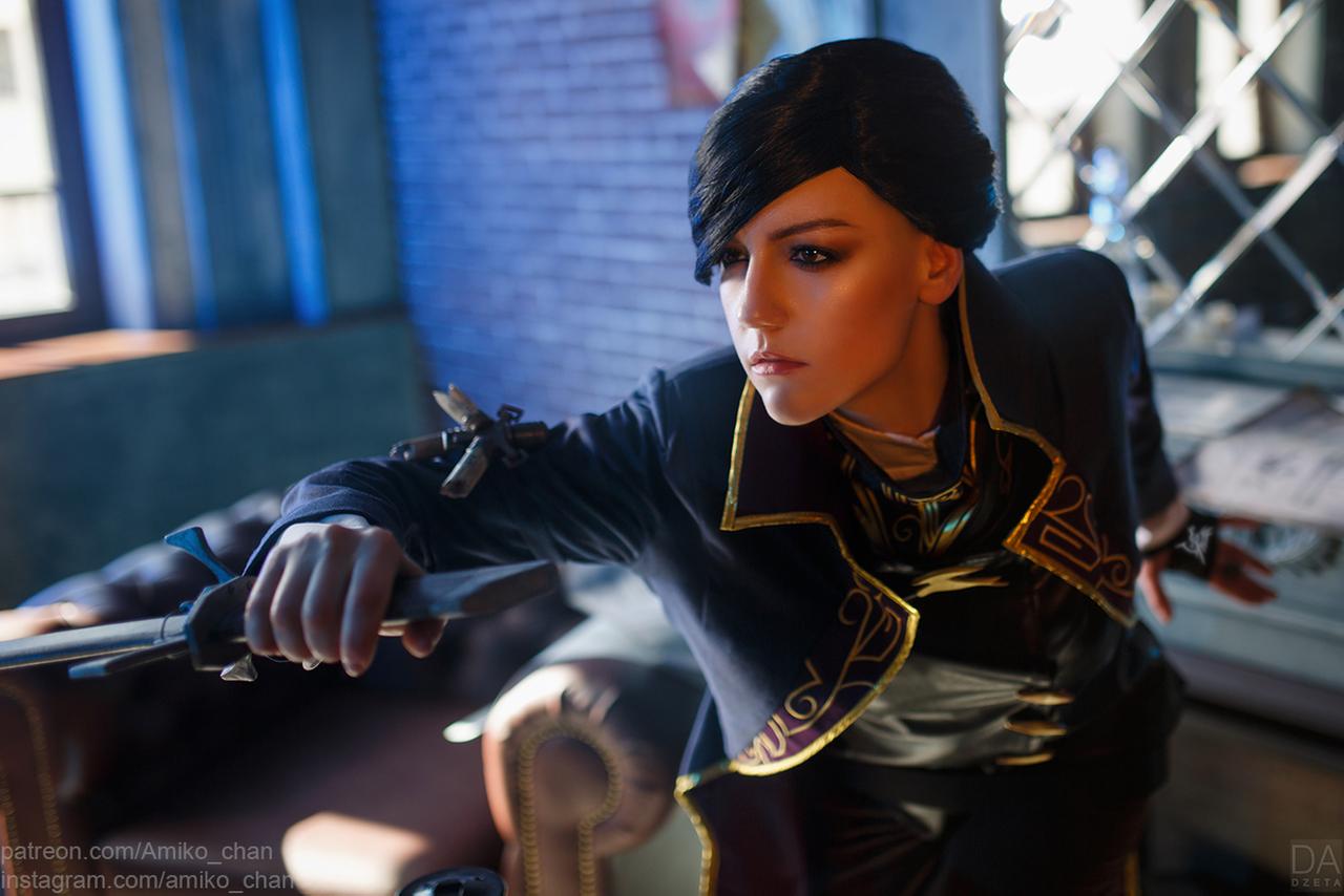 Dishonored 2 - Emily Kaldwin (Emily Drexel Lela Kaldwin) Cosplay - full body port. Dishonored 2 - Emily Kaldwin (Emily Drexel Lela Kaldwin) Cosplay - full body port.