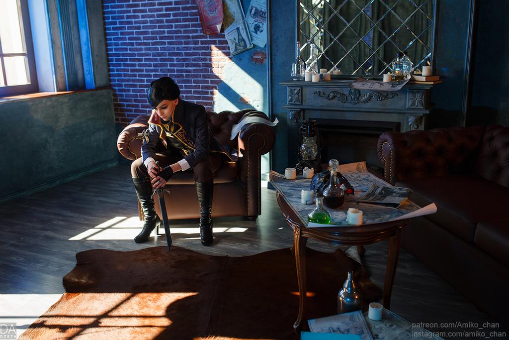 Dishonored 2 - Emily Kaldwin (Emily Drexel Lela Kaldwin) Cosplay - full length photo Dishonored 2 - Emily Kaldwin (Emily Drexel Lela Kaldwin) Cosplay - full length photo