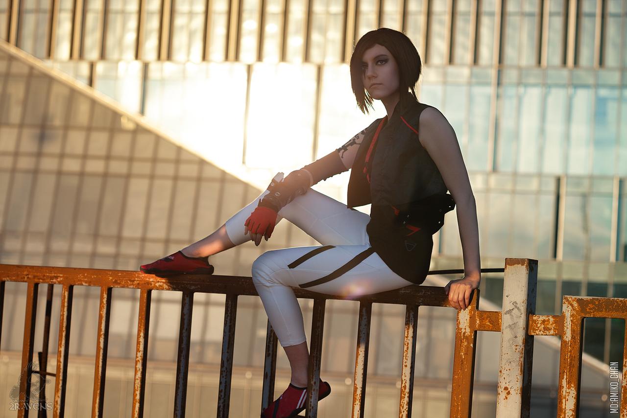 Mirrors Edge - Catalyst - Faith Connors (Phoenix Carpenter) Cosplay - portrait photo