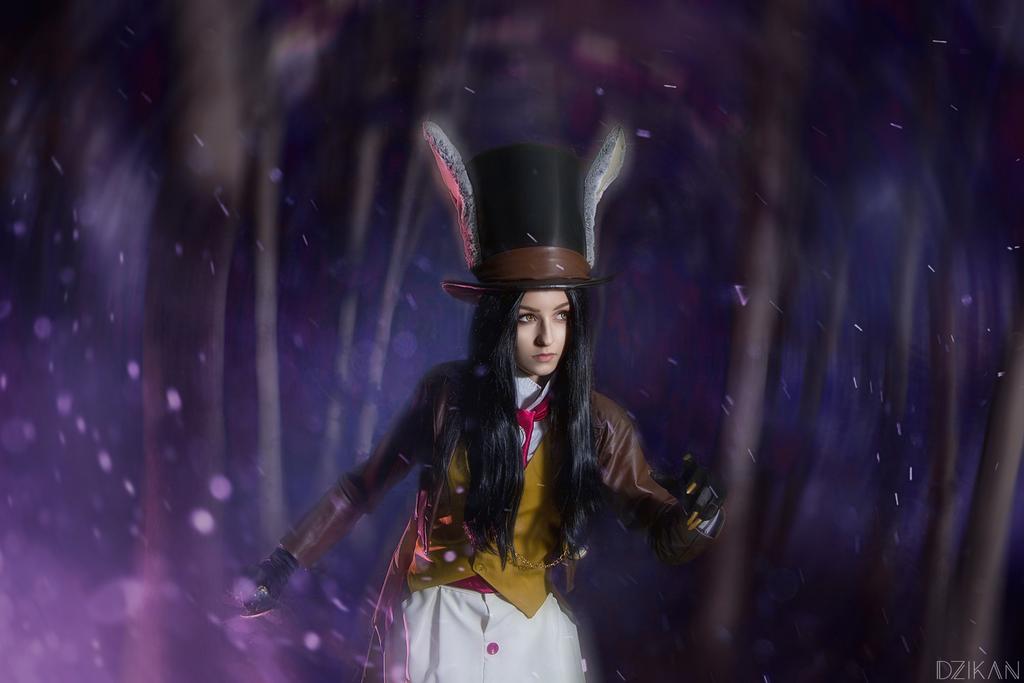 Alice - Madness Returns - Alice - (Late but Lucky) Cosplay - body photo