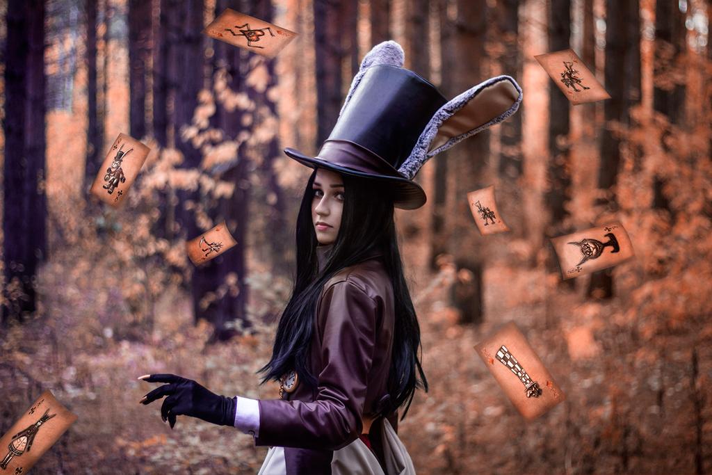 Alice - Madness Returns - Alice - (Late but Lucky) Cosplay - body photo