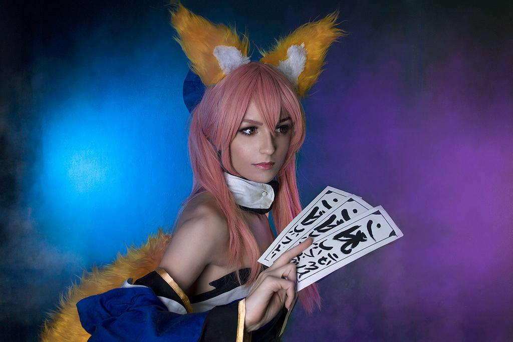 Fate Extra -  Tamamo no Mae (Caster) Cosplay - visual exploration