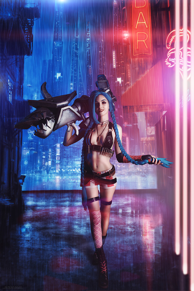 League of Legends - Jinx Cosplay - nuanced character study