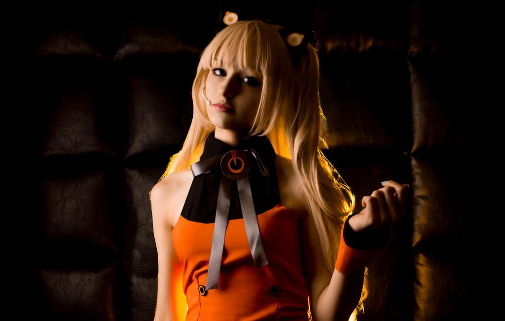 Vocaloid - SeeU Cosplay - full body portrait