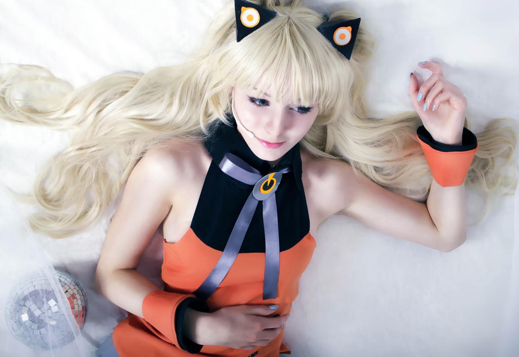 Vocaloid - SeeU Cosplay - character costume portrait