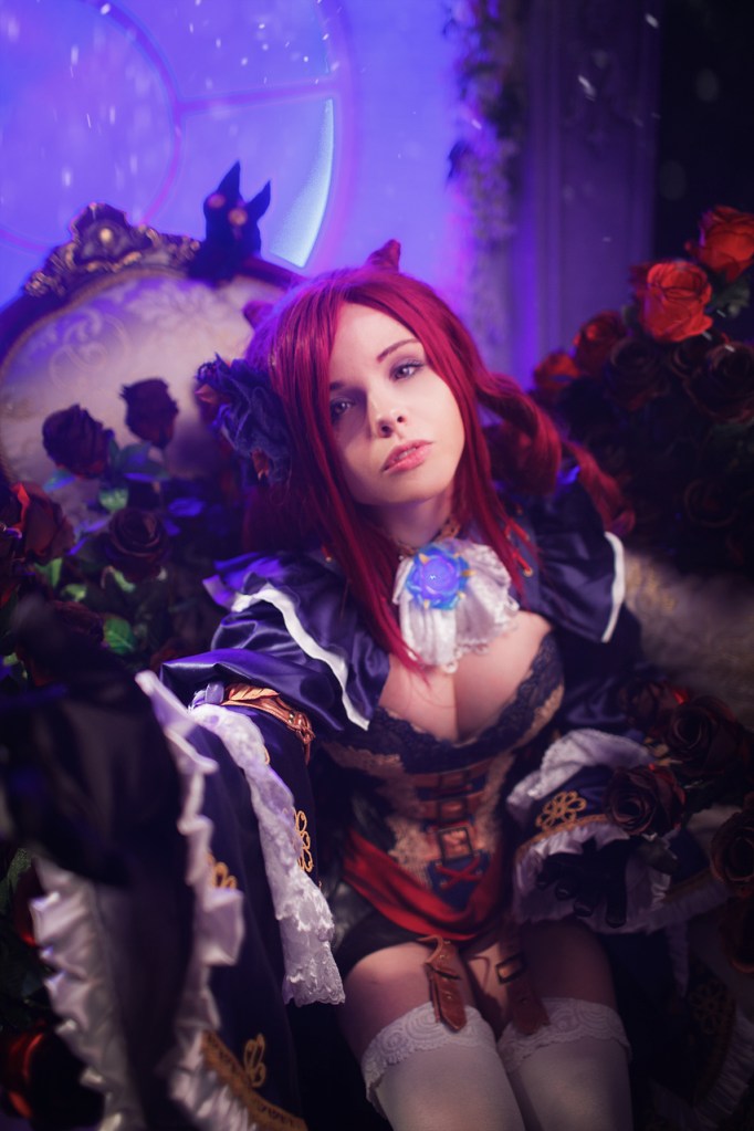 Shadowverse - Ceres of the Night Cosplay - expressive character portrait