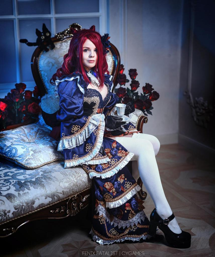 Shadowverse - Ceres of the Night Cosplay - soft focus costume shot
