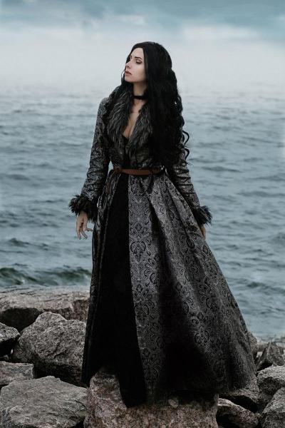 The Witcher (TV Series) - Yennefer of Vengerberg Cosplay