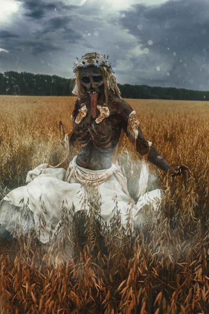 The Witcher 3 - Wild Hunt - Noonwraith Cosplay - authentic view