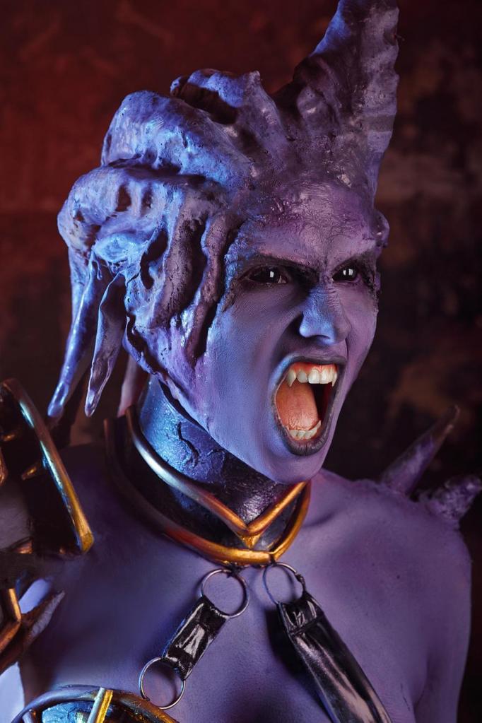 Warhammer 40 000 - Daemonette Cosplay - sophisticated character portrait