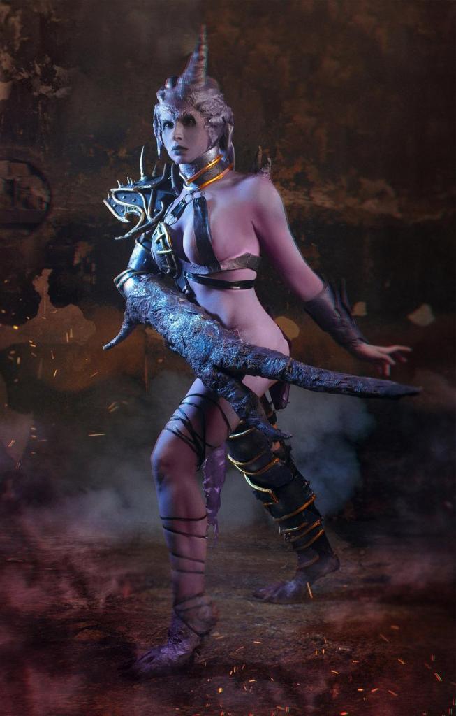 Warhammer 40 000 - Daemonette Cosplay - elegant character representation