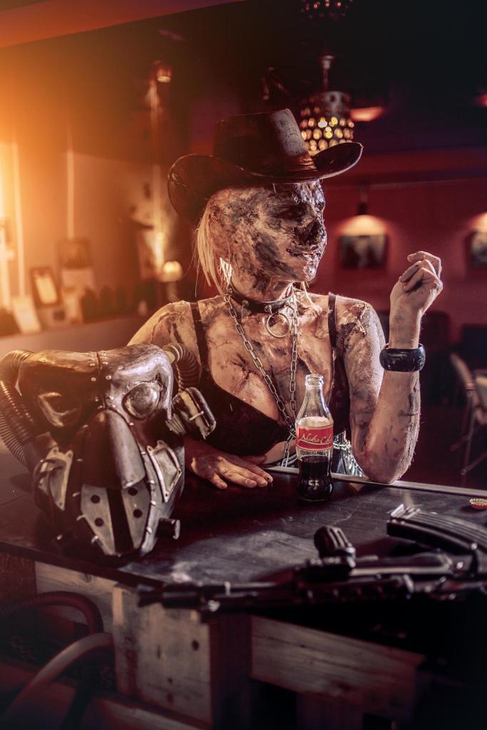 Fallout - New Vegas - Beatrix Russell Cosplay - elegant capture Fallout - New Vegas - Beatrix Russell Cosplay - elegant capture