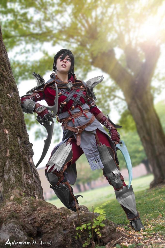 Dragon Age 2 - Marian Hawke Cosplay - character costume portrait