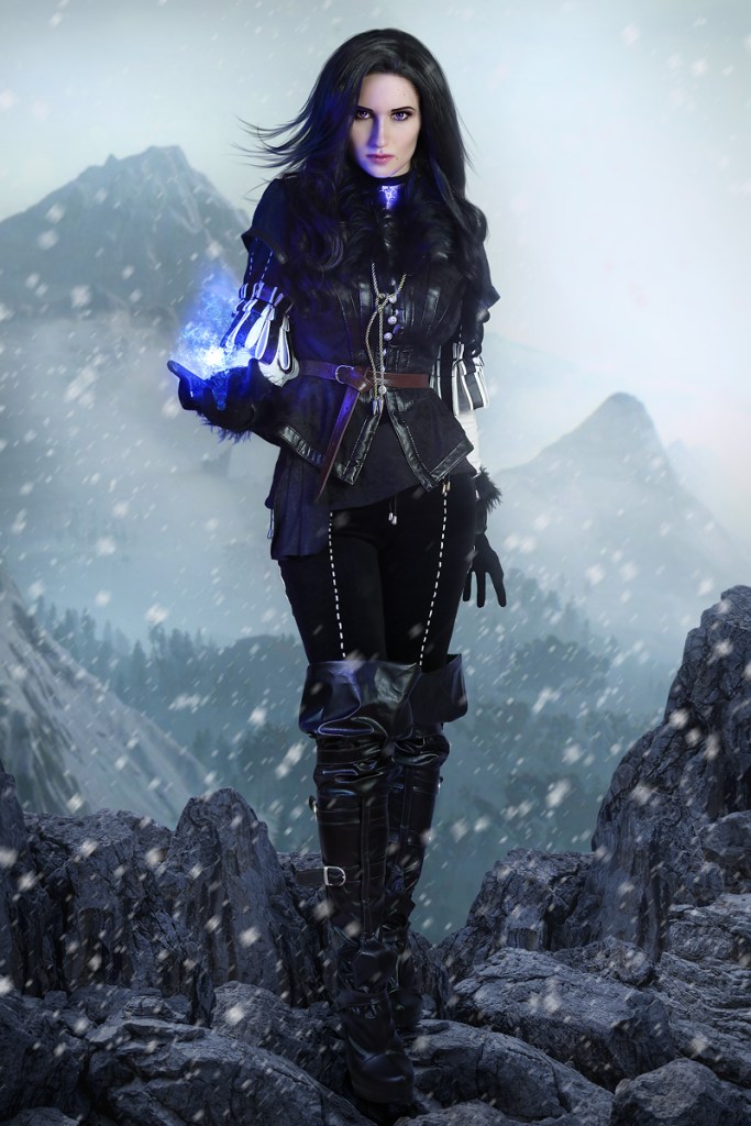 The Witcher 3 - Wild Hunt - Yennefer of Vengerberg Cosplay - full body port.