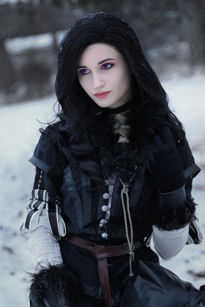 The Witcher 3 - Wild Hunt - Yennefer of Vengerberg Cosplay - full length photo