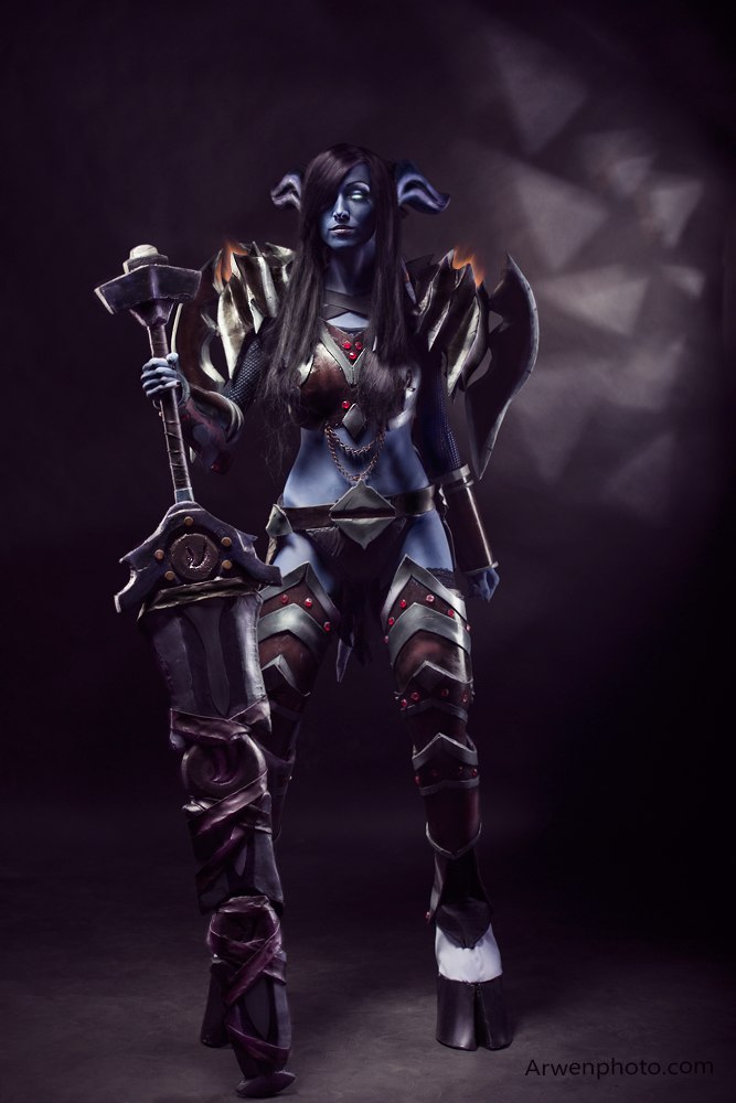 World of Warcraft - The Burning Crusade - Draenei (Warrior) Cosplay - cosplay study