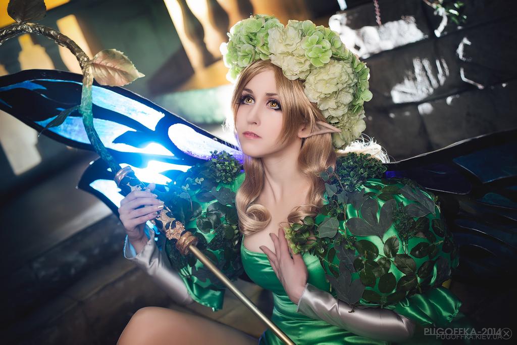 Odin Sphere - Queen Elfaria Cosplay - character costume portrait