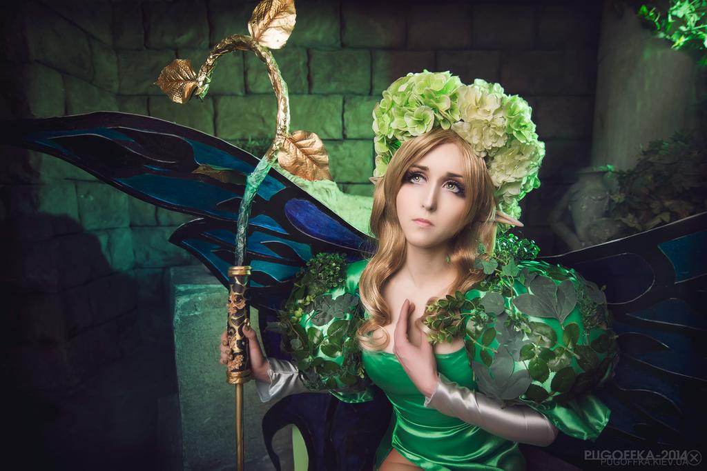 Odin Sphere - Queen Elfaria Cosplay - character costume portrait