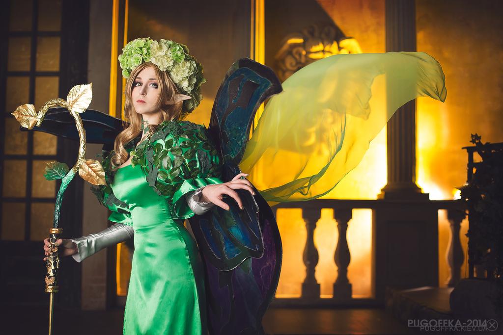 Odin Sphere - Queen Elfaria Cosplay - full length photo
