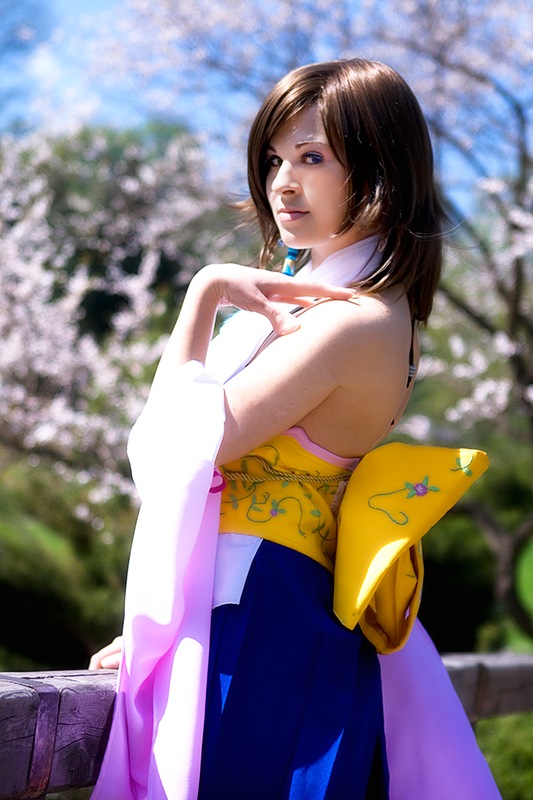 Final Fantasy 10 - Yuna Cosplay - full body portrait
