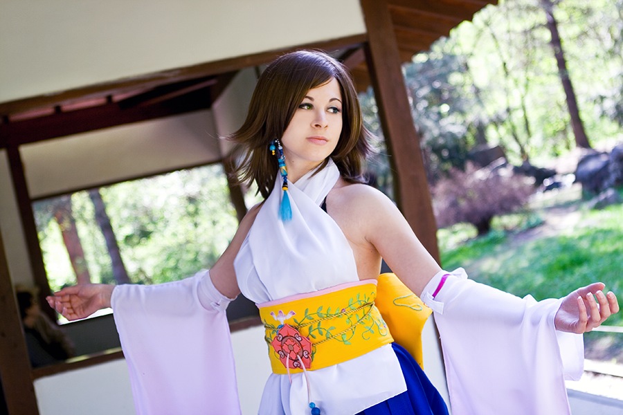Final Fantasy 10 - Yuna Cosplay - character costume portrait