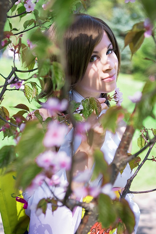 Final Fantasy 10 - Yuna Cosplay - character costume portrait