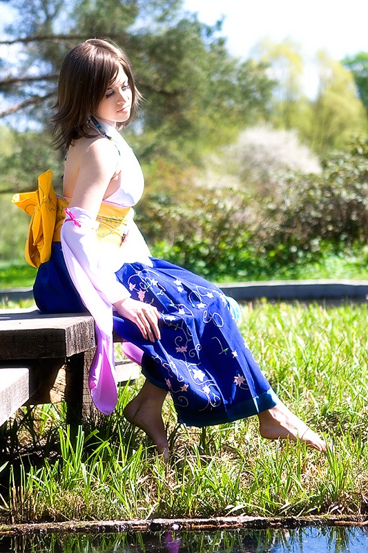 Final Fantasy 10 - Yuna Cosplay - full length photo