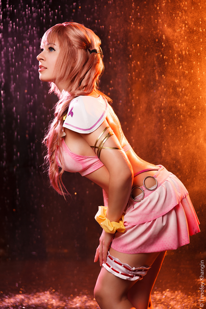 Final Fantasy 13-2 - Serah Farron (Beachwear) Cosplay - sophisticated portrait Final Fantasy 13-2 - Serah Farron (Beachwear) Cosplay - sophisticated portrait