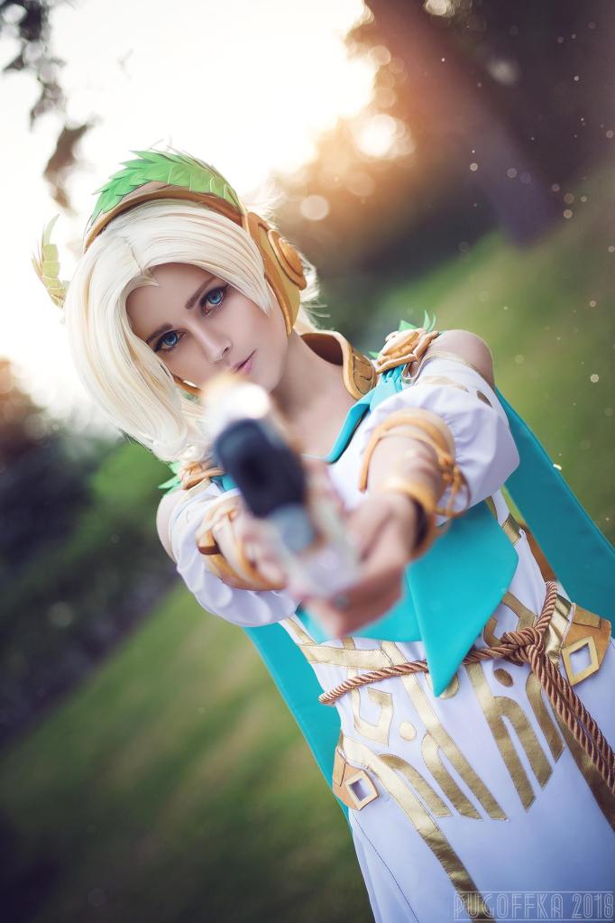 Overwatch - Mercy (Winged Victory) Cosplay - full length port.