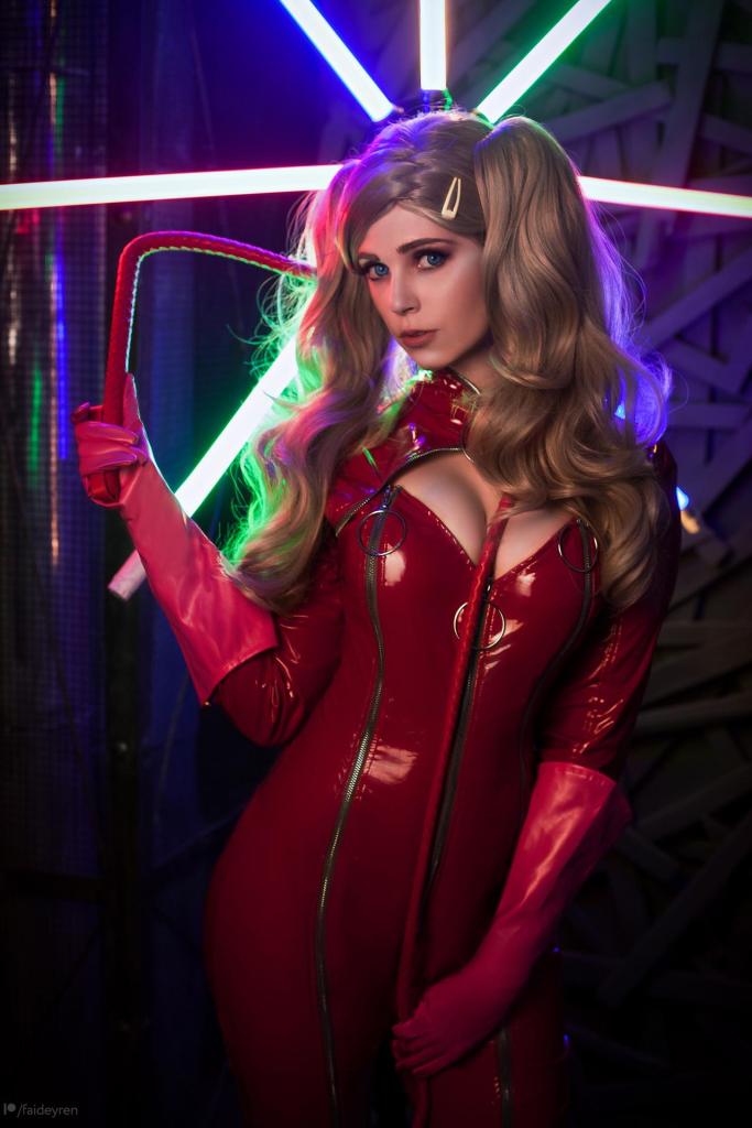 Persona 5 - Ann Takamaki (Panther) Cosplay - costume focus