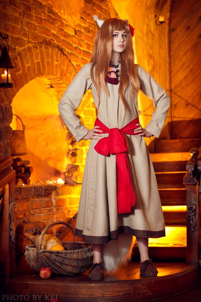 Spice and Wolf - Holo Cosplay - anime character costume photo