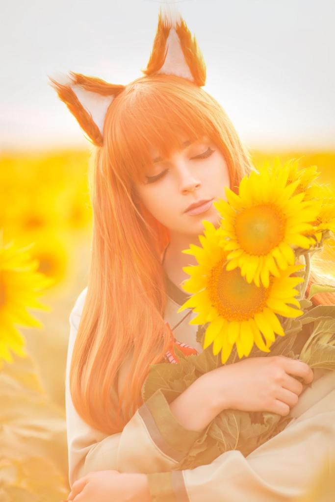 Spice and Wolf - Holo Cosplay - full length character portrait