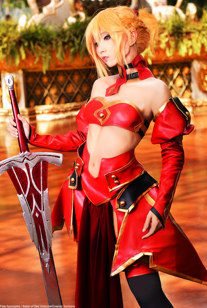 Fate-Apocrypha - Mordred (Saber of Red) (Armorless) Cosplay - soft focus shot
