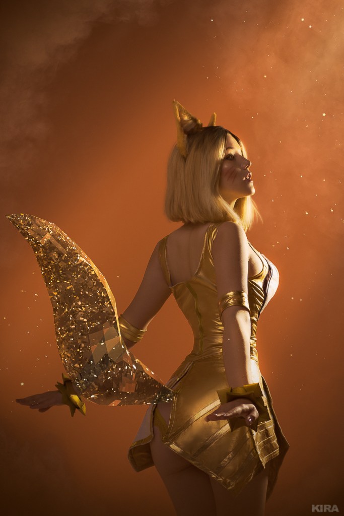 League of Legends - Ahri (Prestige) Cosplay - light aesthetic