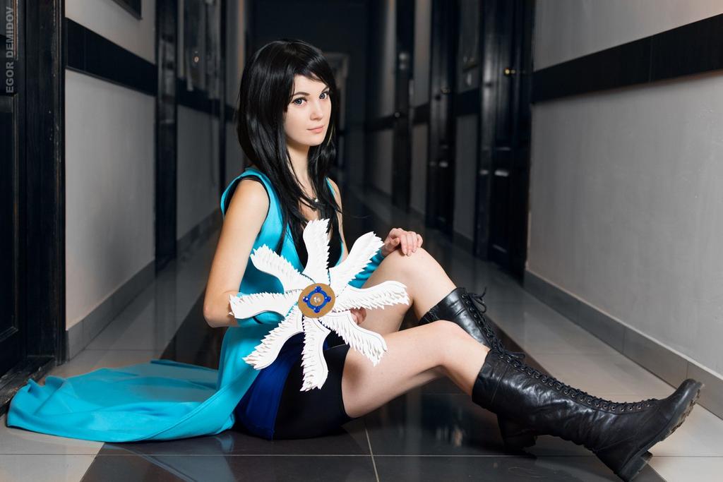 Final Fantasy 8 - Rinoa Heartilly Cosplay - full body port.