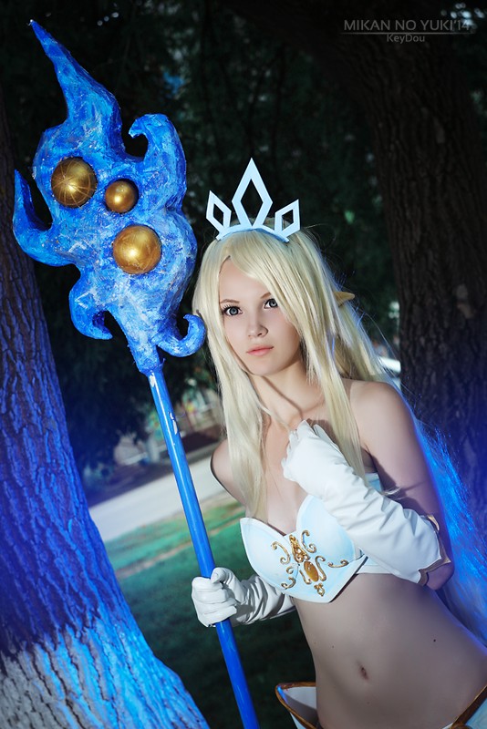 League of Legends - Janna Cosplay - elegant character representation League of Legends - Janna Cosplay - elegant character representation