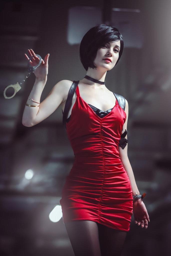 Resident Evil 2 - Remake - Ada Wong Cosplay - gentle showcase Resident Evil 2 - Remake - Ada Wong Cosplay - gentle showcase