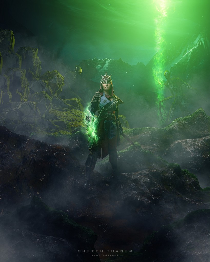 Dragon Age - Inquisition - Trevelyan Inquisitor (Female) Cosplay - recreation Dragon Age - Inquisition - Trevelyan Inquisitor (Female) Cosplay - recreation